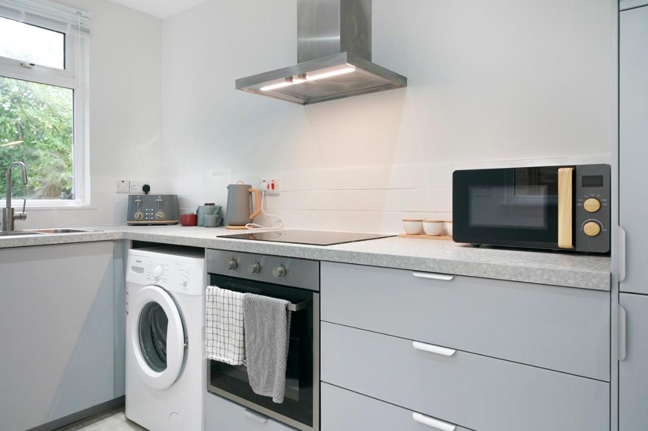 Close To City Centre Stylish 3 Bedroom House Белфаст Екстериор снимка