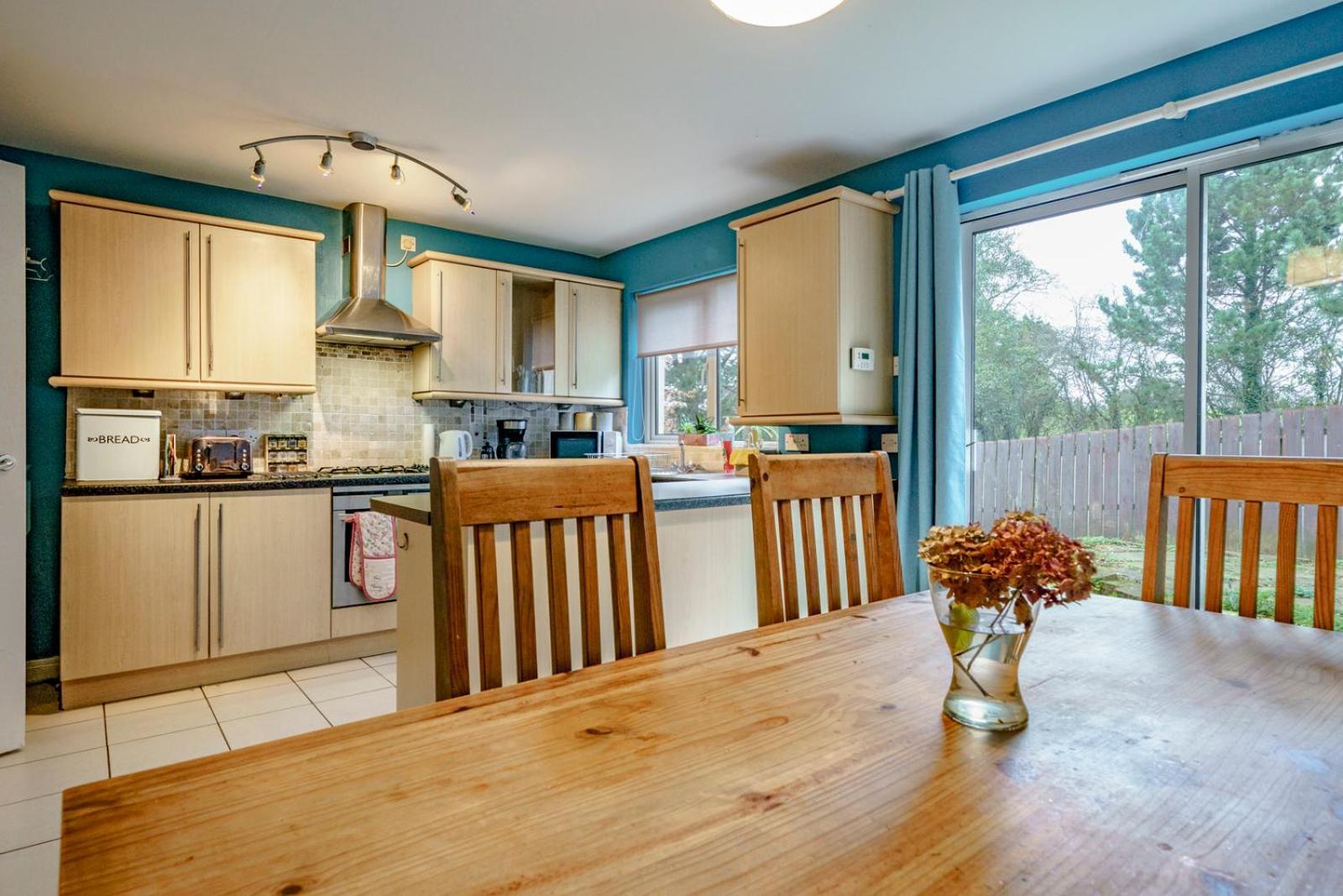 Close To City Centre Stylish 3 Bedroom House Белфаст Екстериор снимка