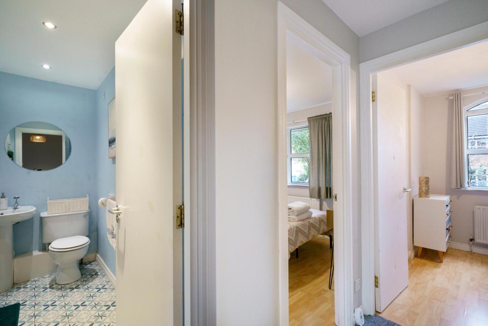 Close To City Centre Stylish 3 Bedroom House Белфаст Екстериор снимка